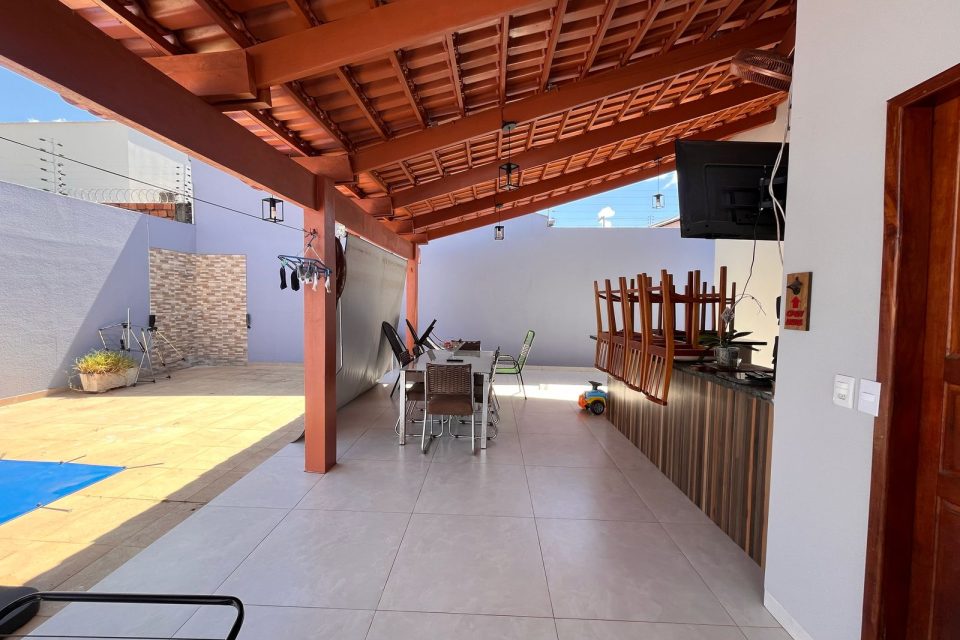 WhatsApp Image 2025-05-09 at 14.48.55 (3)