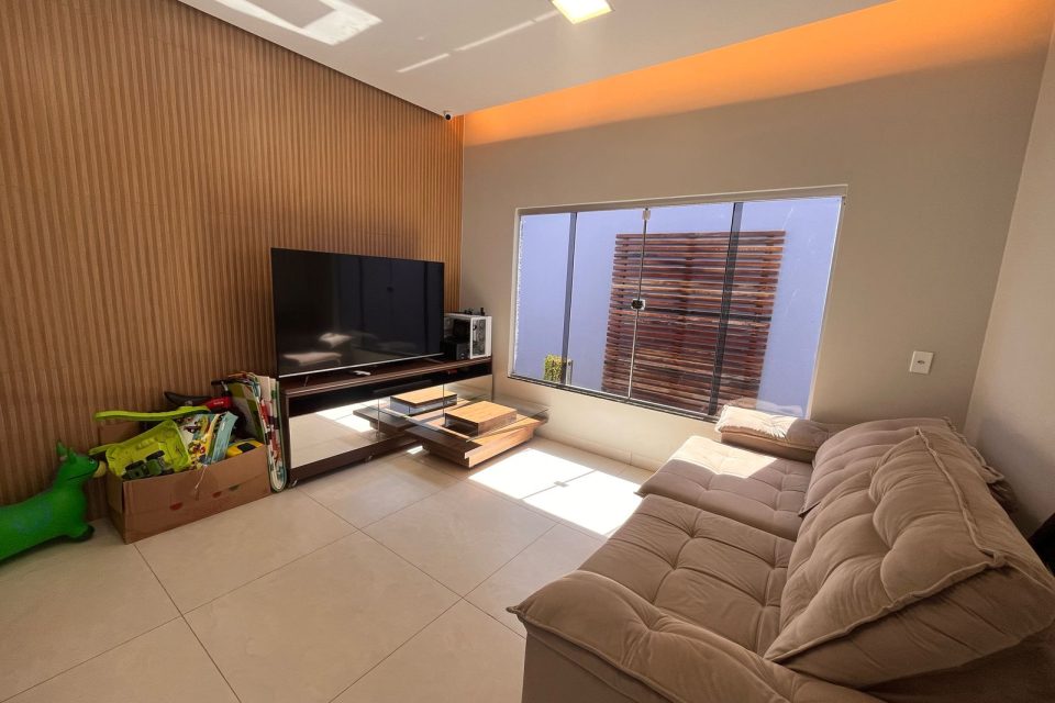 WhatsApp Image 2025-05-09 at 14.55.04 (2)