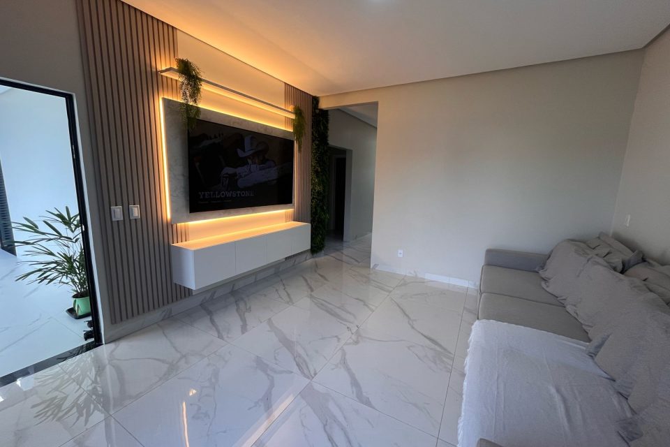 WhatsApp Image 2025-05-10 at 19.49.32 (1)