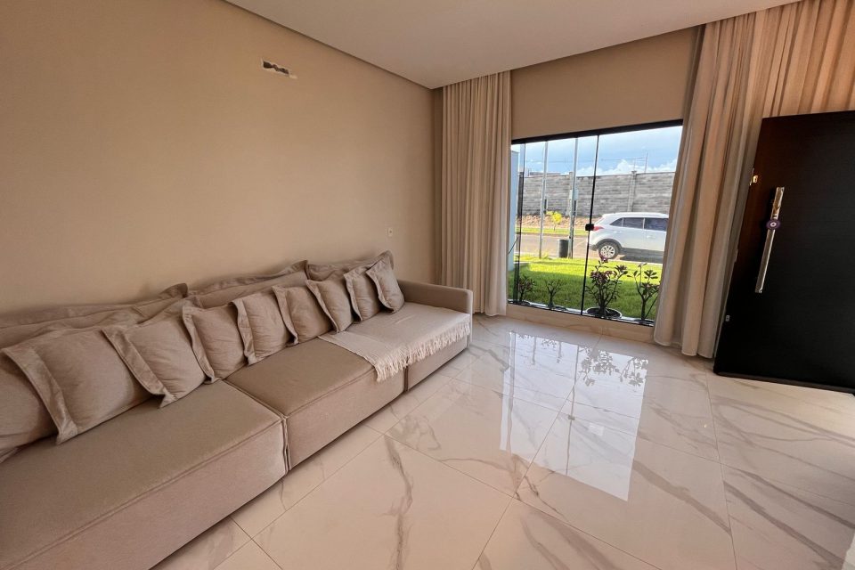 WhatsApp Image 2025-05-10 at 19.49.32