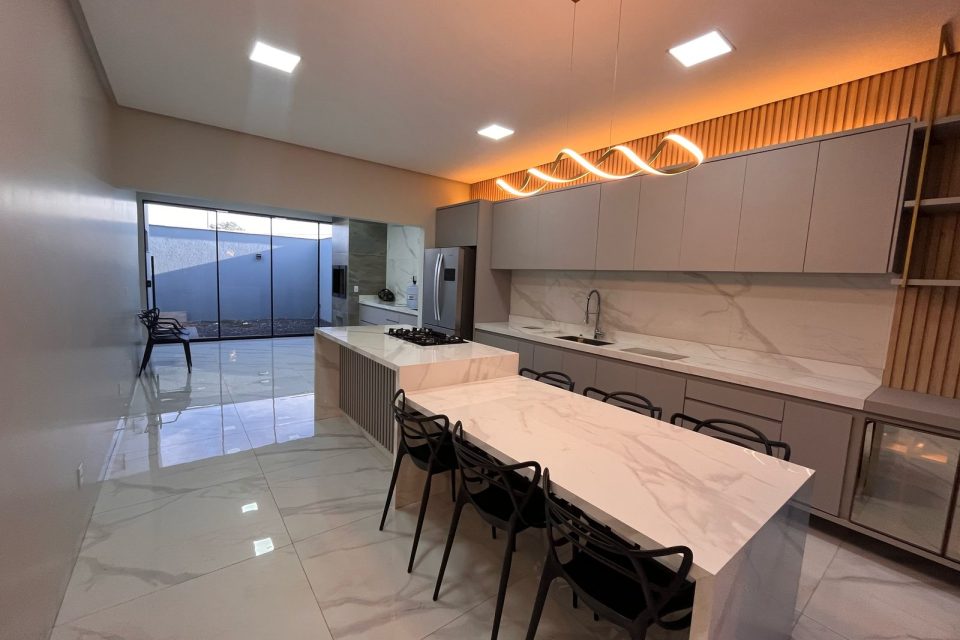 WhatsApp Image 2025-05-10 at 19.49.33