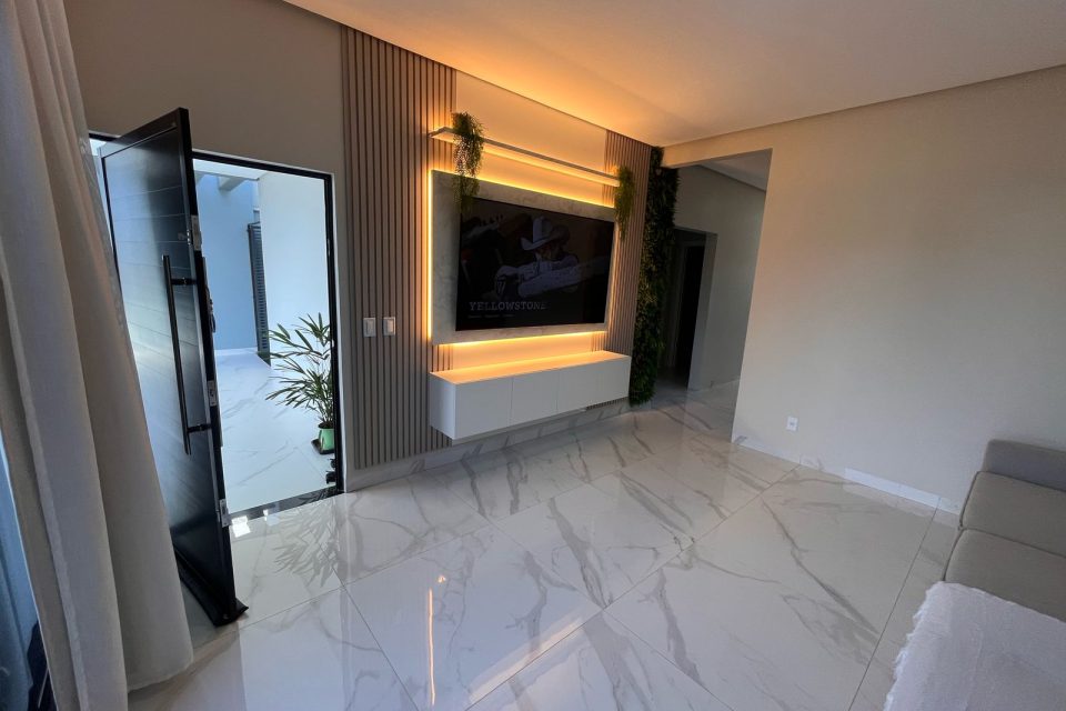 WhatsApp Image 2025-05-10 at 19.49.34 (1)