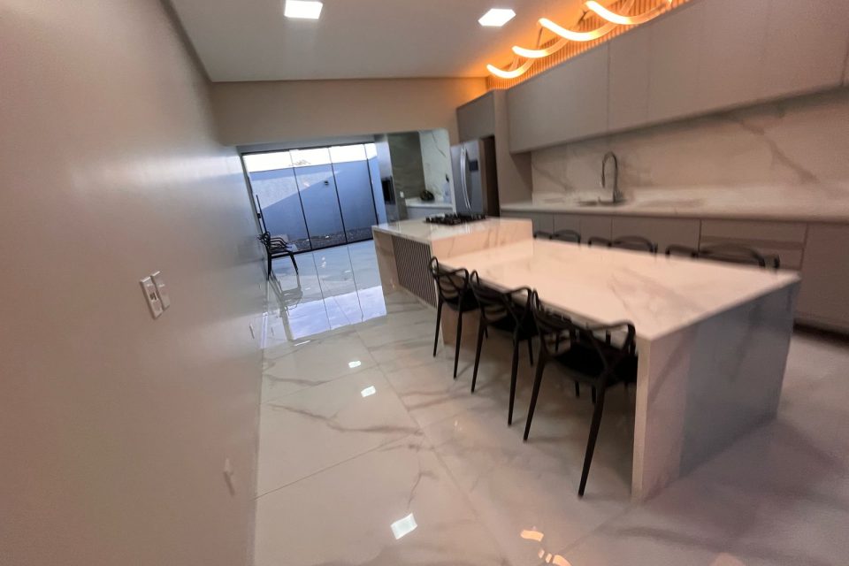 WhatsApp Image 2025-05-10 at 19.49.38 (1)