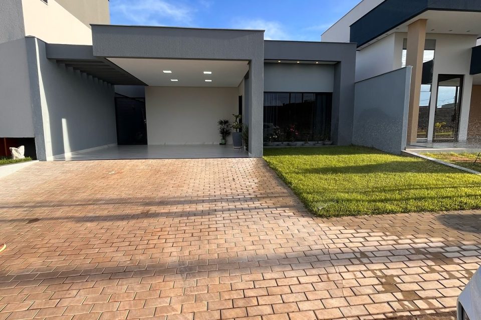 WhatsApp Image 2025-05-10 at 19.49.46