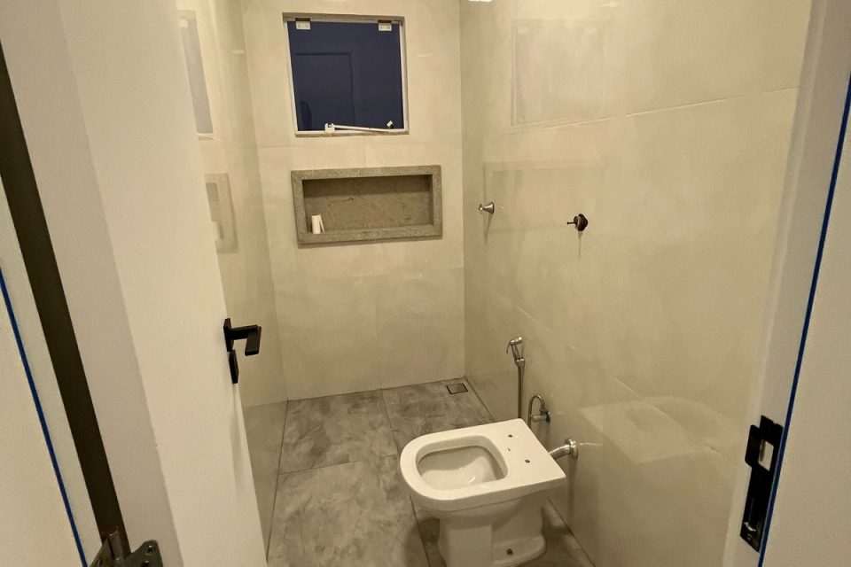 WhatsApp Image 2025-05-11 at 21.01.40 (1)