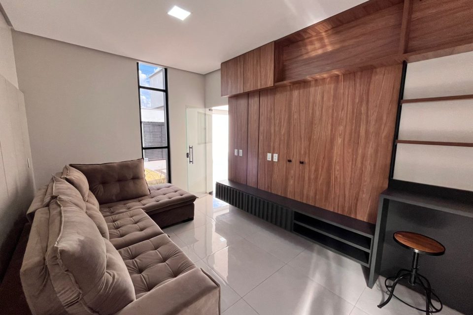 WhatsApp Image 2025-08-13 at 15.42.57 (2)