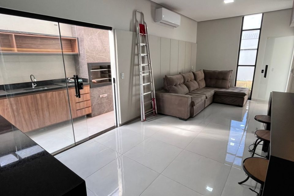 WhatsApp Image 2025-08-13 at 15.43.11 (1)