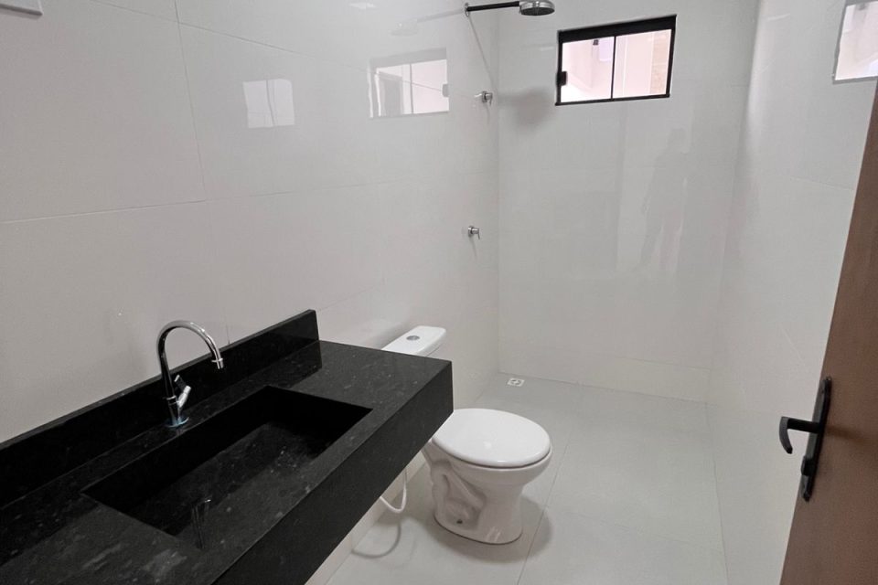 WhatsApp Image 2025-08-13 at 16.53.38 (1)